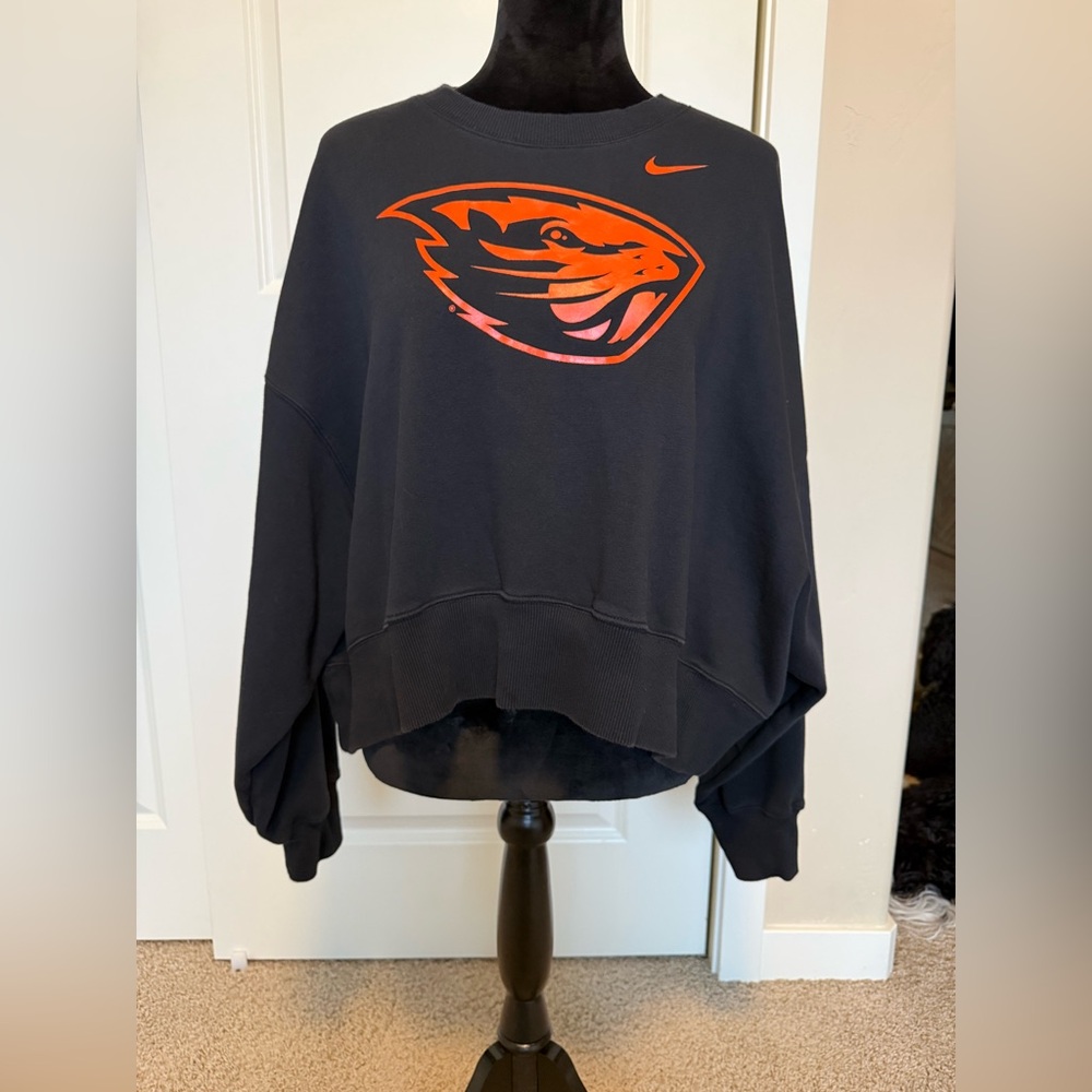 Nike Black Sweatshirt with Beavers Logo